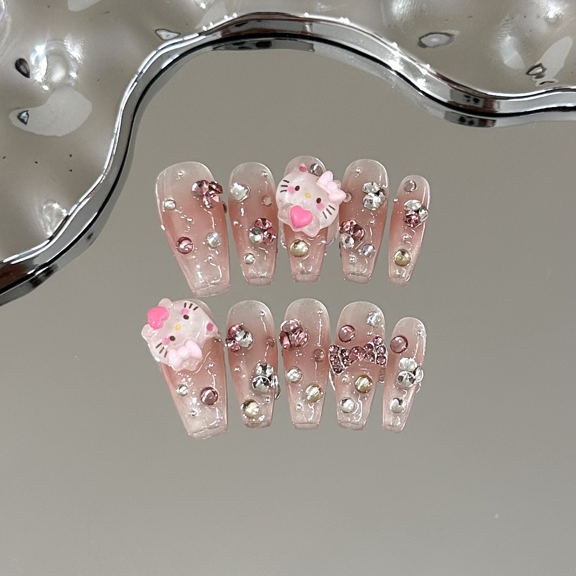 #047 ViVagg Press on nails Cartoon cute handmade nail wear advanced pink blush Nail art removable white kitten fake nail sticker