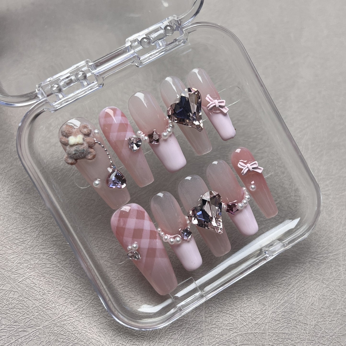 #093 ViVagg Press on nails Pure ambience Bear Love Pearl French Manicure